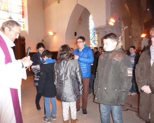 remise de la croix (3)