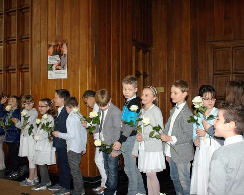1503_1ères communions (St-Jean) 4
