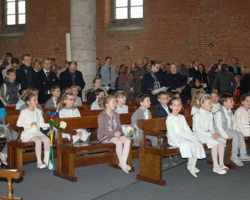 1503_1ères communions (St-Jean) 13
