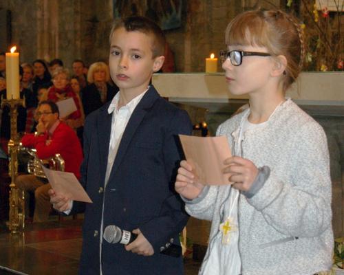 1503_1ères communions (St-Jean) 20