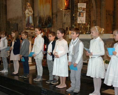 1503_1ères communions (St-Jean) 24