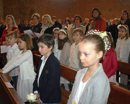 1503_1ères communions (St-Jean) 30