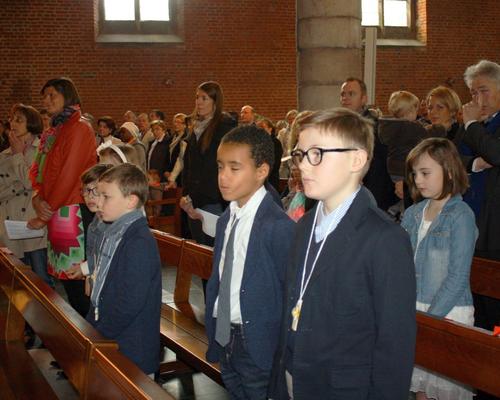 1503_1ères communions (St-Jean) 32