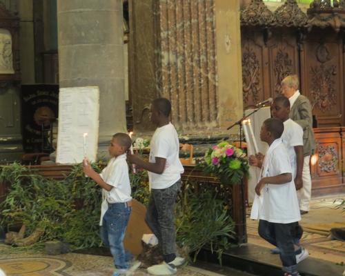Baptemes d'enfants Paques 2015 36