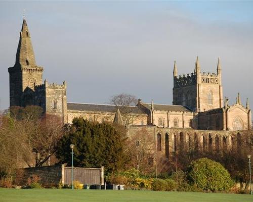 B Dunfermline_Abbey_