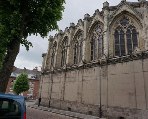 La chapelle de la Maison du Pain de Vie ! qui fut celle des pères maristes et plus tôt encore l'ancien hôtel des pompiers !