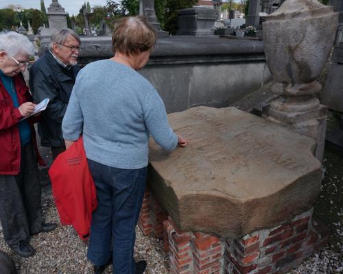 en A2C1 ; Emilie ... Hamoir qui avec son époux permis la construction de St Martin à St Saulve ... patience on y arrive.