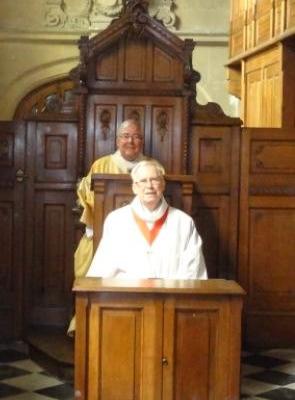 Mgr Garnier et le chanoine Bernard Dame, doyen du