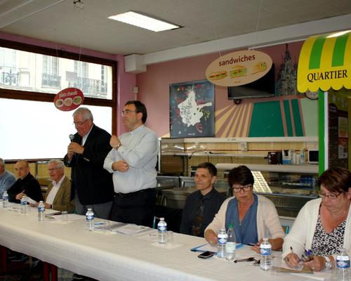 1505_Mgr rencontre les confirmands 1