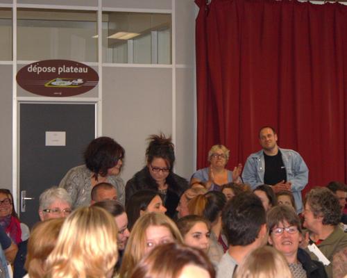 1505_Mgr rencontre les confirmands 7