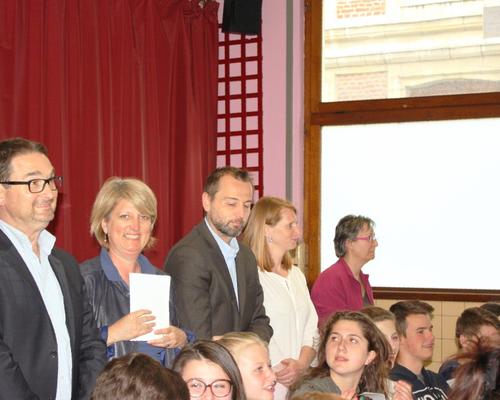 1505_Mgr rencontre les confirmands 17