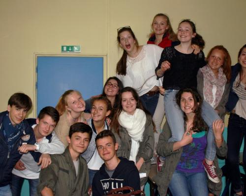 1505_Mgr rencontre les confirmands 21