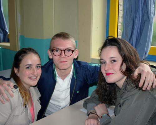 1505_Mgr rencontre les confirmands 23