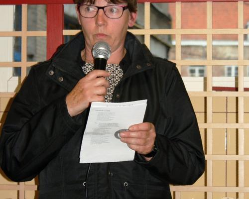 1505_Mgr rencontre les confirmands 44