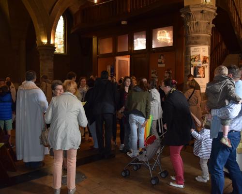 Entrez, Bienvenue dans la maison de Seigneur
