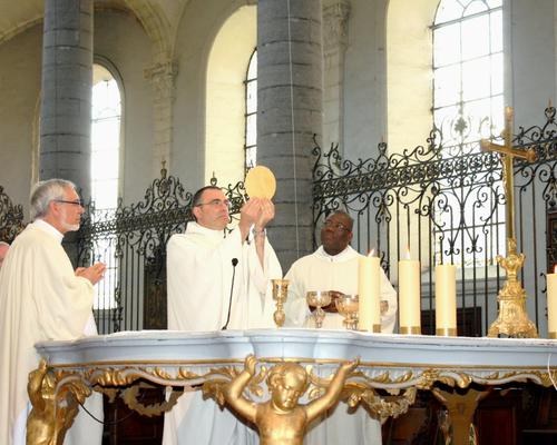 1506_Fête du St-Sacrement 37