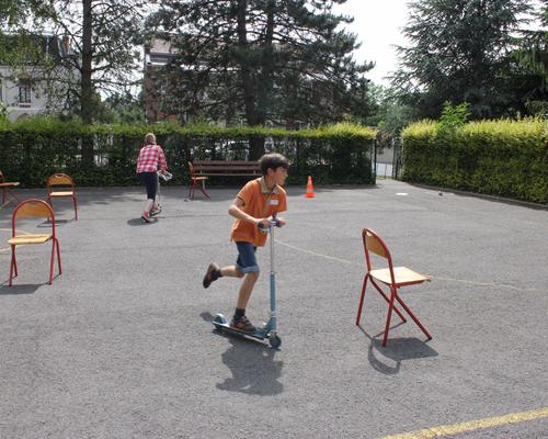 timbrés contre affranchis à l'épreuve de  mobilité 