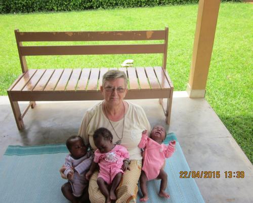 1504_11-Sr Agnes et les triples