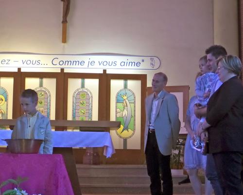 Images - Stald - Bapte#mes des enfants en a#ge sco