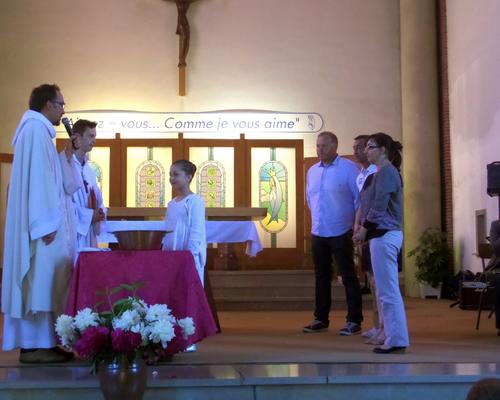 Images - Stald - Bapte#mes des enfants en a#ge sco