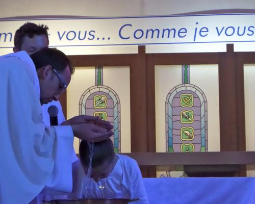Images - Stald - Bapte#mes des enfants en a#ge sco