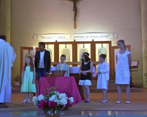 Images - Stald - Bapte#mes des enfants en a#ge sco