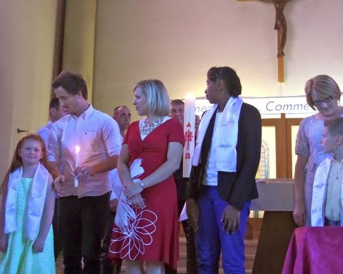 Images - Stald - Bapte#mes des enfants en a#ge sco