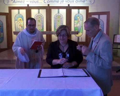 Images - Stald - Bapte#mes des enfants en a#ge sco