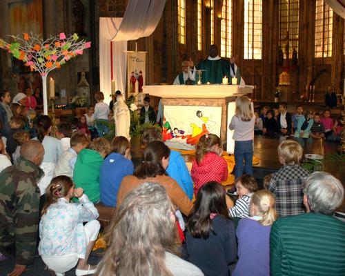 1506_Messe des petits chez les grands 38