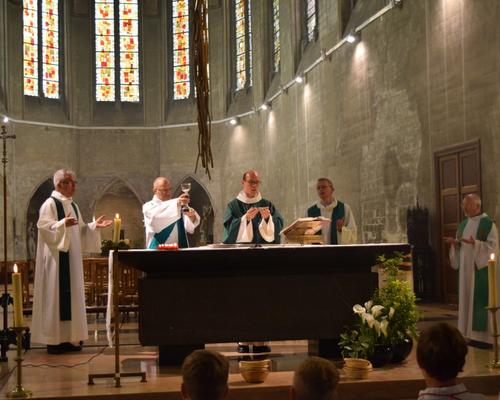 8- Messe de prémices