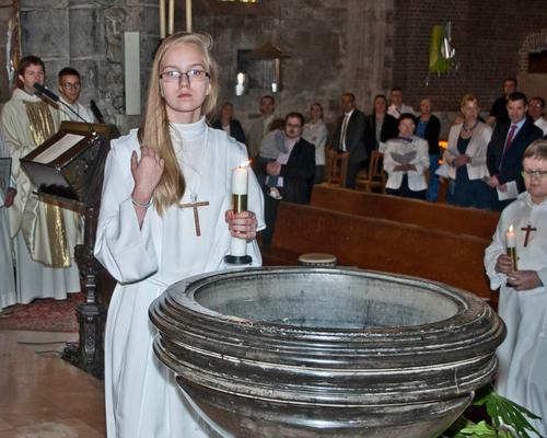 2015_06_06_10159_DSC_1580St-Gery_Communio