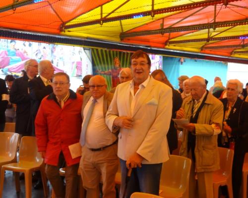 les représentants de la ville