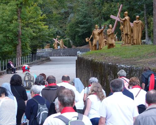 Lourdes2015_chemin-croix 3