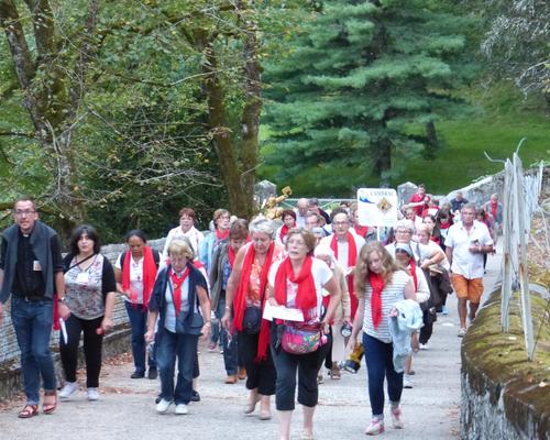Lourdes2015_chemin-croix 9