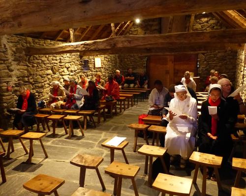 Lourdes2015_messe-cite-saint-pierre