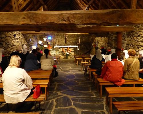 Lourdes2015_messe-cite-saint-pierre 2