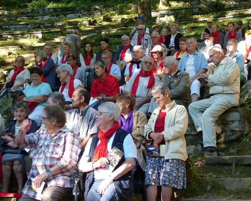 Lourdes2015_messe-cite-saint-pierre 7