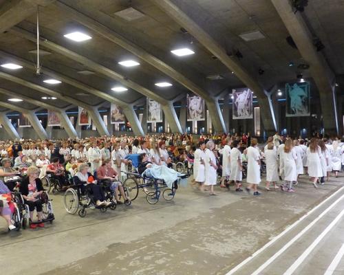 Lourdes2015_sacrement-malades 8