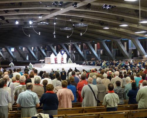 Lourdes2015_sacrement-malades 15