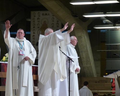 Lourdes2015_sacrement-malades 28