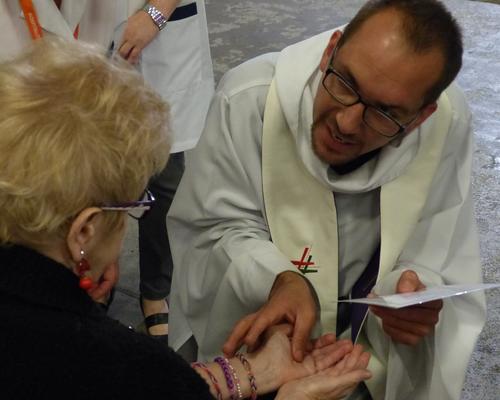 Lourdes2015_sacrement-malades 36