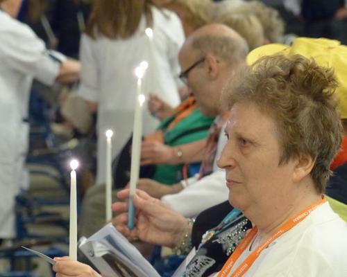 Lourdes2015_sacrement-malades 41