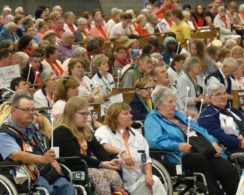 Lourdes2015_sacrement-malades 47