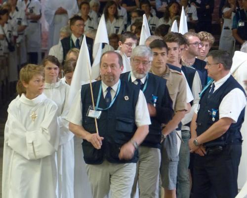 Lourdes2015_sacrement-malades 60