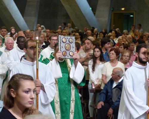 Lourdes2015_messe-internationale 15