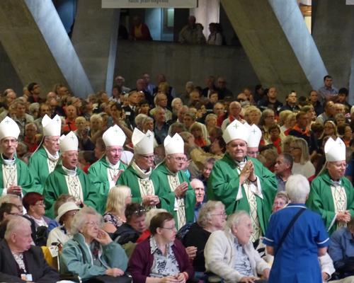 Lourdes2015_messe-internationale 21