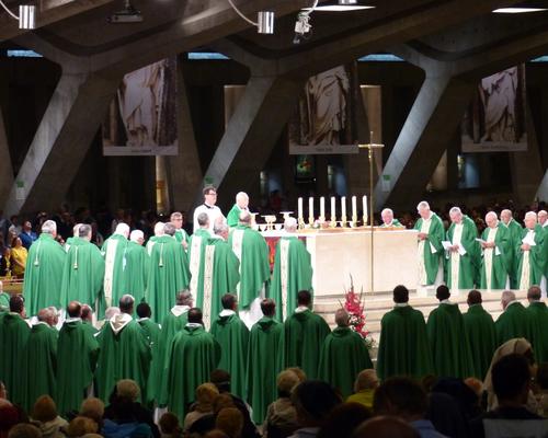 Lourdes2015_messe-internationale 24