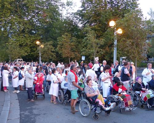 Lourdes2015_procession-mariale 5
