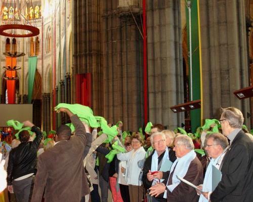 1509_Assemblée litugique en province 5