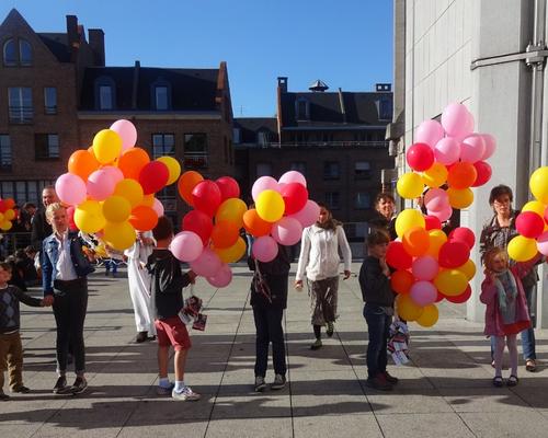1509_Lâcher de ballons 1